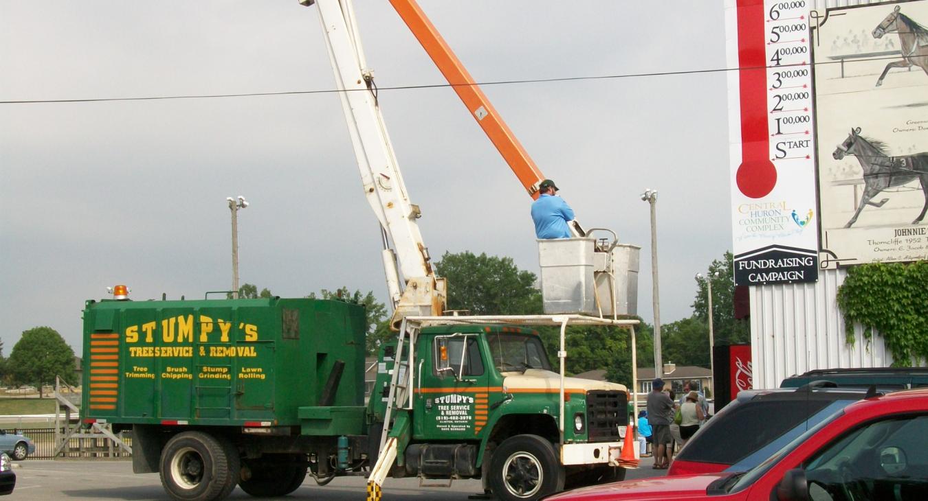bucket truck service